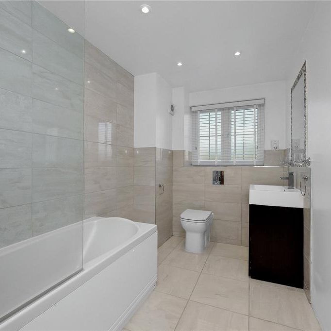 5 bedroom detached house to rent - Photo 1