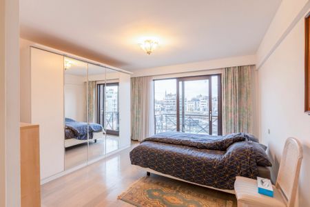 Ruim appartement met uitzicht op de Grote Markt - Photo 5