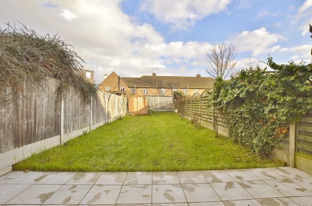 Cumberland Road, Plaistow, E13 8LS - Photo 1