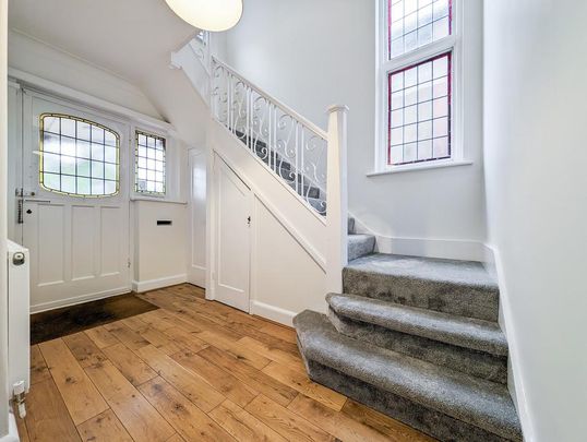 4 bedroom detached house to rent - Photo 1