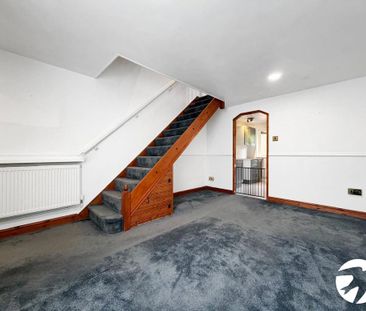 2 bedroom semi-detached house to rent - Photo 3