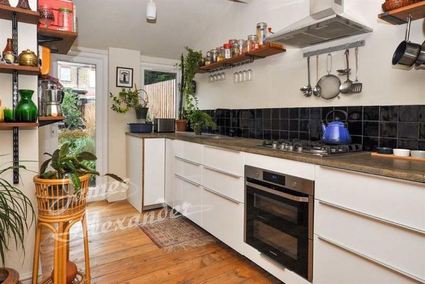 2 bedroom terraced house to rent - Photo 1