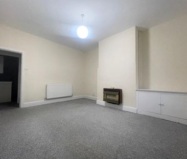 2 bed terraced house to rent in Shale Street, Burnley, BB12 - Photo 4