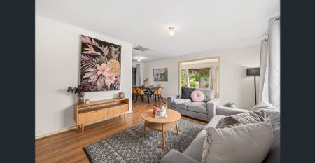 Neat & Comfortable Home in Peaceful Huntfield Heights - Photo 3