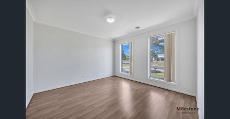 A Charming Family Home in a Beautiful Location! - Photo 5