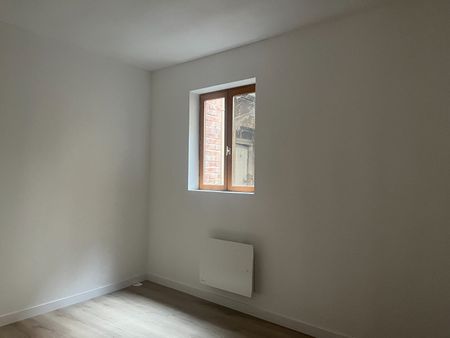 Location Appartement 3 pièces 68m² LEZOUX 63190 - Photo 2