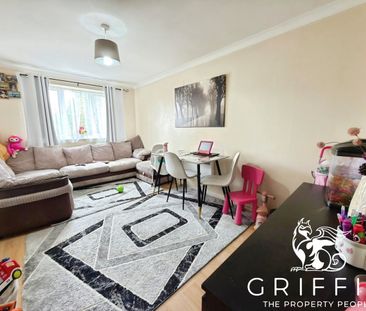 Conway Gardens, Grays, RM17 - Photo 4