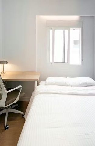 Avinguda del Cid, Valencia, Valencian Community 46018 - Photo 4