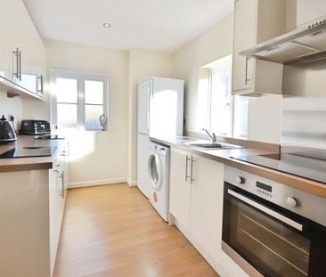 2 bedroom detached house to rent - Photo 5