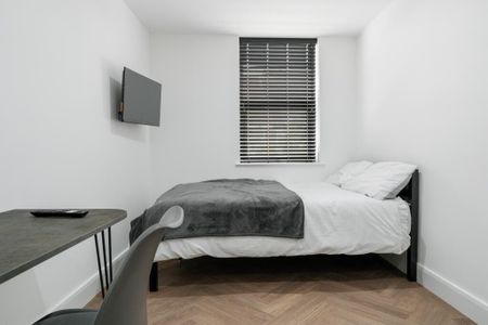 6 bedroom house to rent - Photo 3