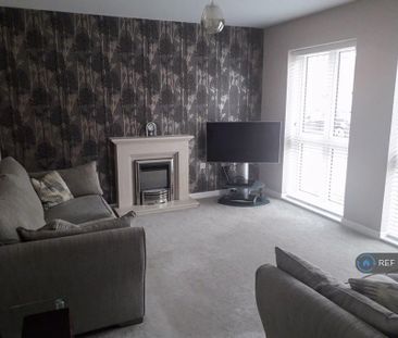 3 bedroom semi-detached house to rent - Photo 1