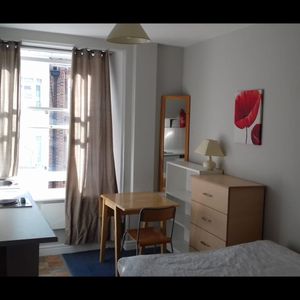 Bedsit, Hatherley Grove, W2 - Photo 3