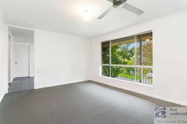 4 BEDROOM HOUSE - Photo 1