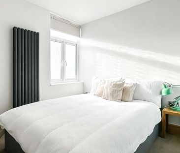 2 bedroom property to rent - Photo 3