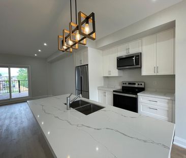 For Lease - 440 Veterans Dr Drive, Barrie, Ontario - Photo 5