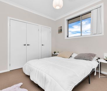 7 Pleasance Street, Box Hill NSW 2765 - House For Rent | Domain - Photo 1