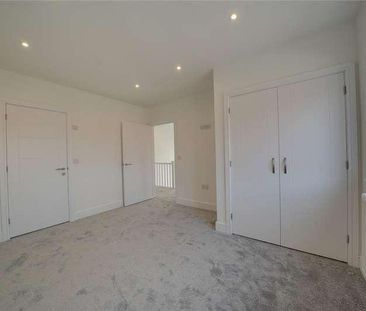 White Horse Drive, West Row, Bury St. Edmunds, Suffolk, IP28 - Photo 3