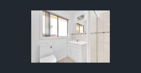 Lovely Family Home in Glen Waverley! - Photo 5