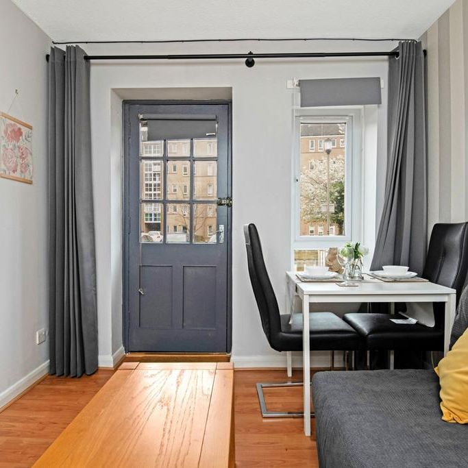 1 bedroom serviced apartment to rent - Photo 1