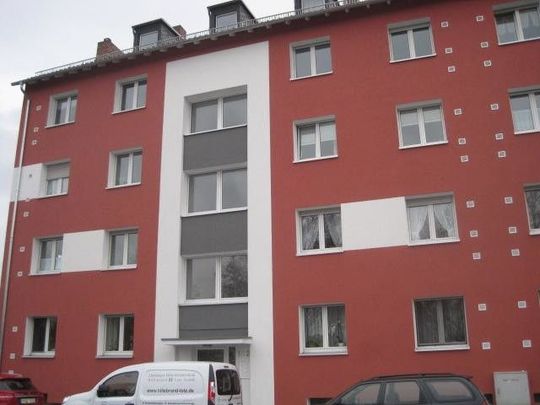 Geräumige 3-Zimmer-Wohnung, wird frisch saniert! - Foto 1