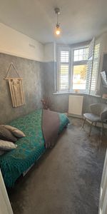 Room in a Shared House, Hereward Gardens, N13 - Photo 3