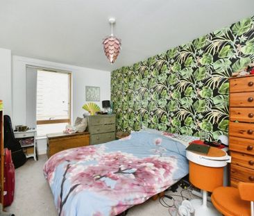 Pankhurst Avenue - Photo 3