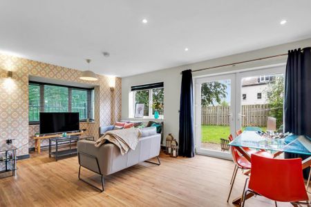 6 bedroom house to rent - Photo 2