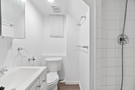 For Lease - 33 St John's Road Unit# Basement, Toronto, Ontario - Photo 5