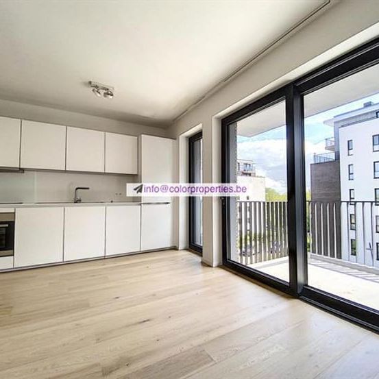 Appartement te huur - Photo 1