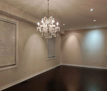 For Lease - 9 Alfred Paterson Drive, Markham, Ontario - Photo 2