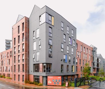 Ensuite - Silver - Photo 2