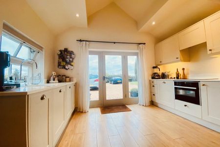 North Lane - Photo 5