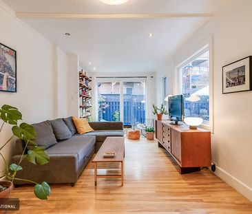 House for rent in Villeray | Semi-furnished and spacious - Photo 2