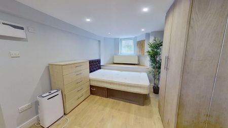 5 bedroom terraced house to rent - Photo 4