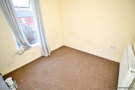 2 bedroom property to rent in Westhoughton - Photo 3