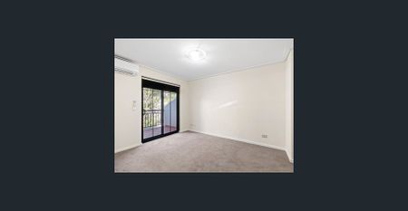 Unfurnished 2 bedroom Apartment incl. Parking - Photo 3