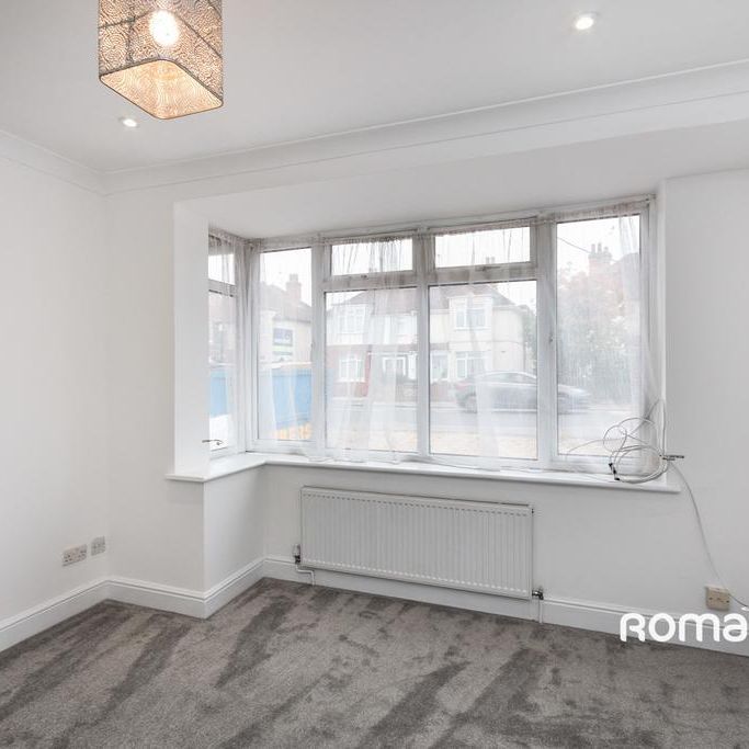 3 bedroom semi-detached house to rent - Photo 1