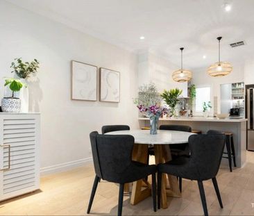 Designer excellence, Perfect Location - Photo 6