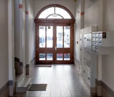 PRZESTRONNE MIESZKANIE Z TARASEM CENTRUM - Zdjęcie 4