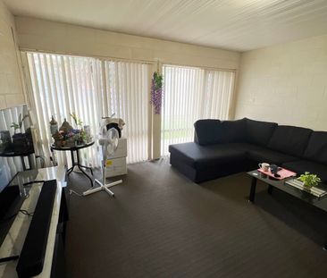 Central 2Bed Unit - Photo 1