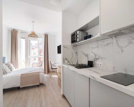 Calle de las Magnolias, Madrid, Community of Madrid 28029 - Photo 3