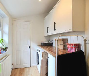 3 bedroom terraced house to rent - Photo 4