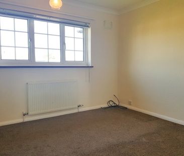 Thaxted Walk, Colchester - Photo 3