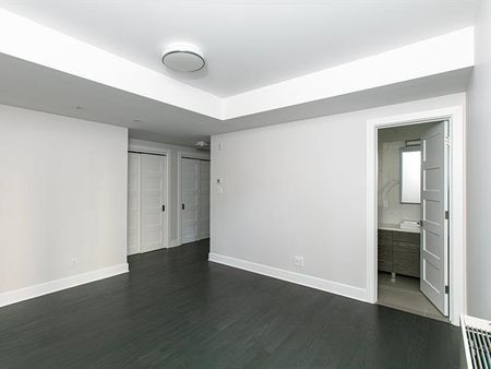 4851 Ch. de la Côte St Luc - Photo 2