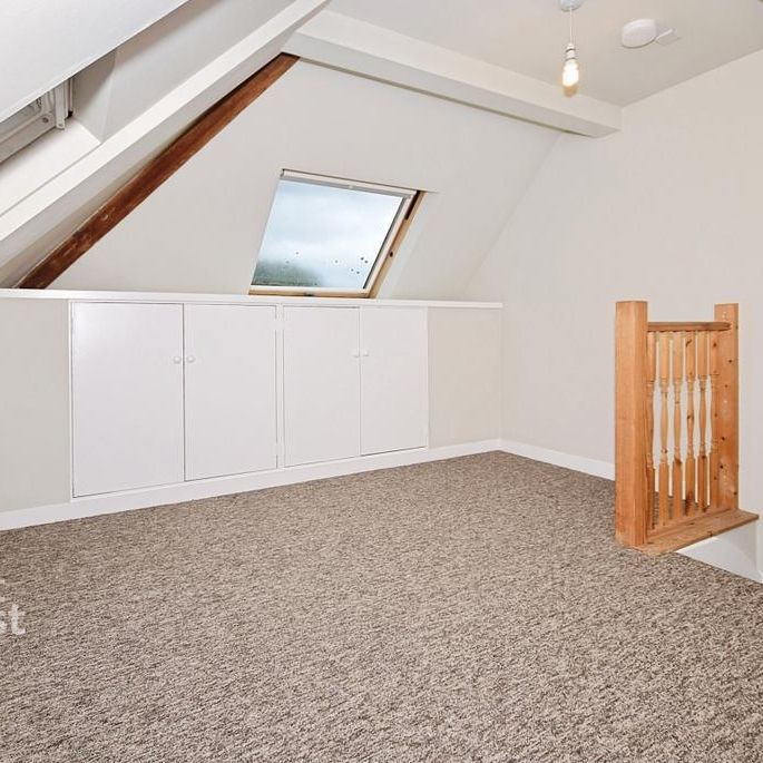 3 bedroom end of terrace house to rent - Photo 1
