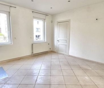 Woning te huur in Grand-Hallet voor € 1.300 met 5 slaapkamers - Foto 2