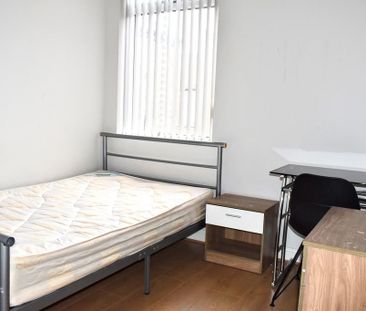 5 bedroom terraced house to rent - Photo 2