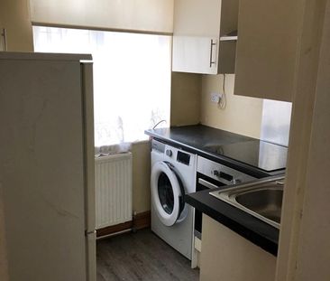 Room in a Shared Flat, Harrow, HA3 - Photo 4