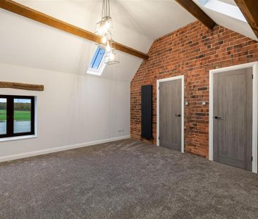 4 bedroom barn conversion to rent - Photo 3