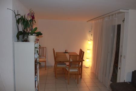 4.5 Chambre appartement sur deux étages à Sulz - Foto 2